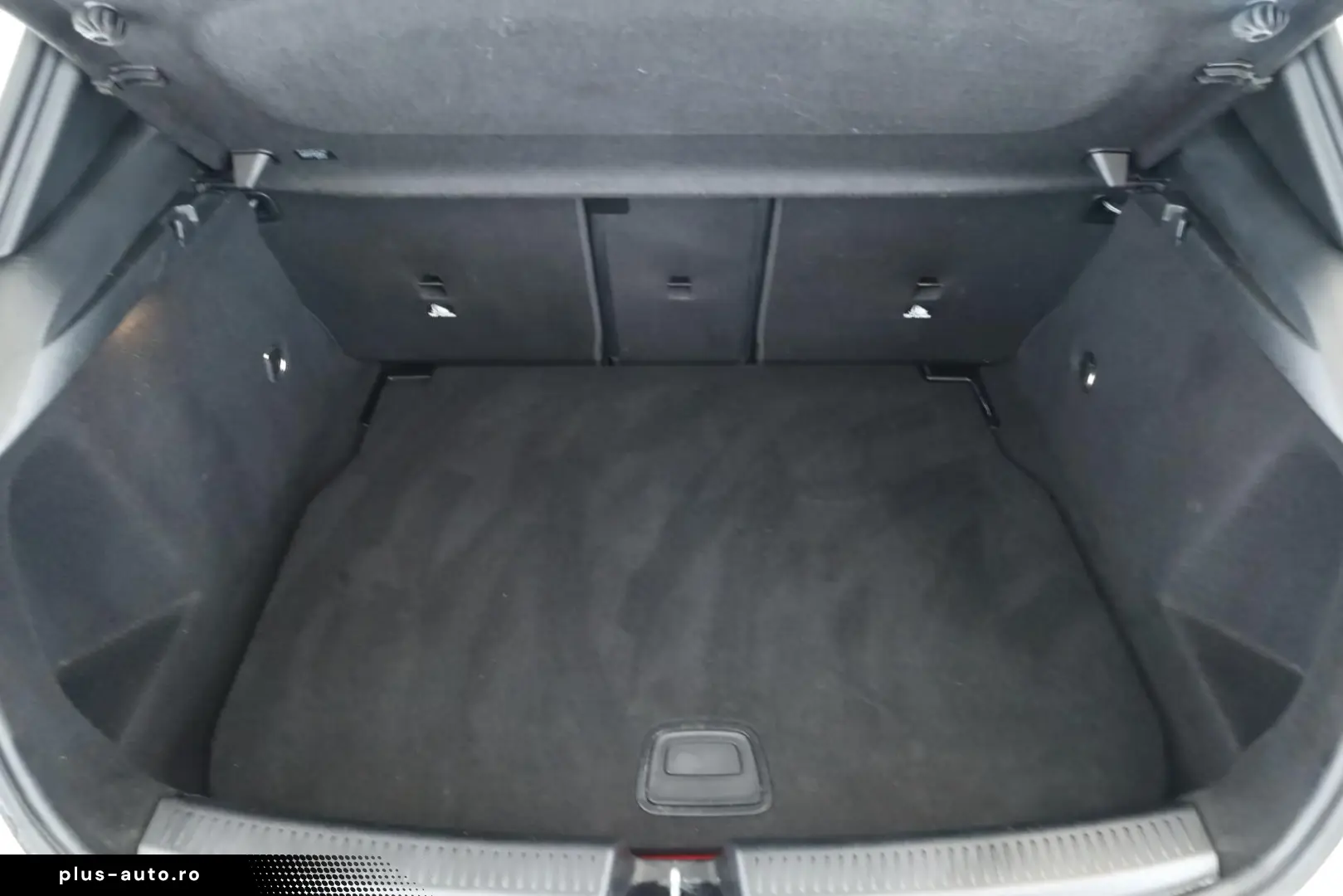 MERCEDES-BENZ A 180 7G Progressive LED Digi Navi App SHZ Kam