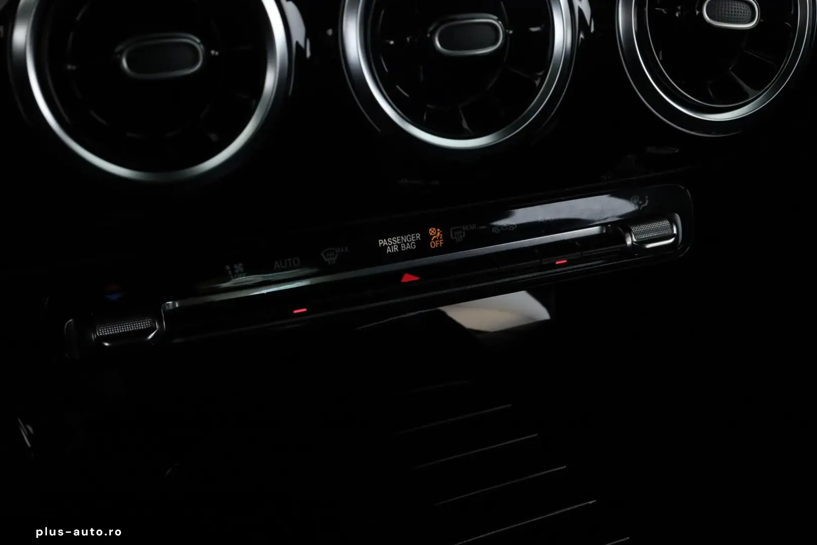 MERCEDES-BENZ A 180 7G Progressive LED Digi Navi App SHZ Kam
