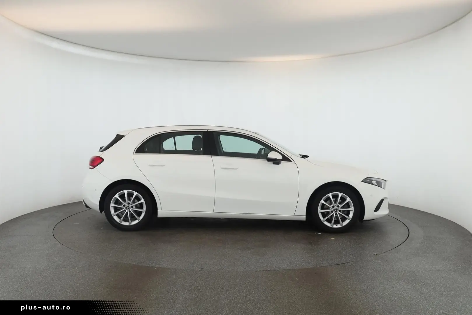 MERCEDES-BENZ A 180 7G Progressive LED Digi Navi App SHZ Kam
