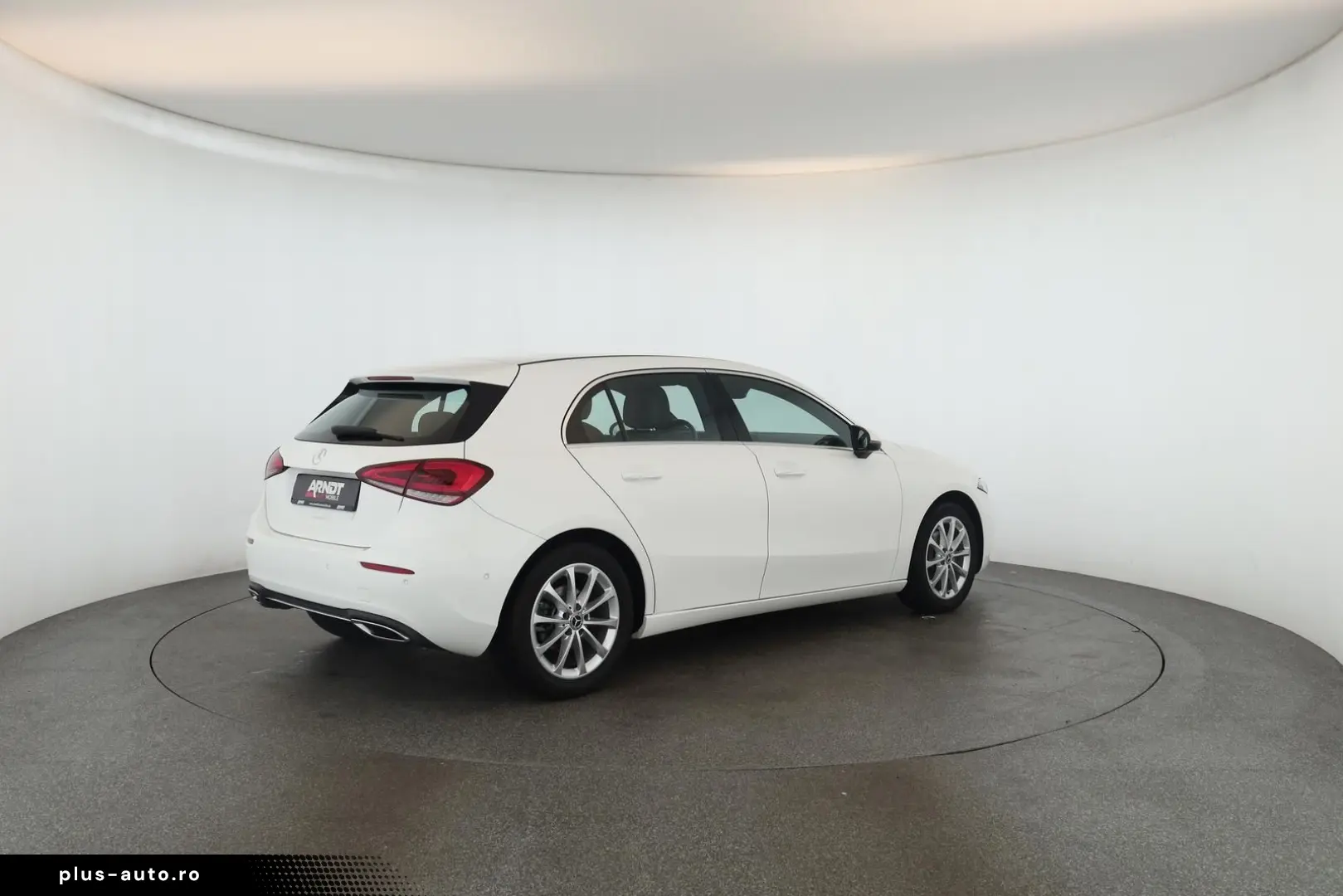 MERCEDES-BENZ A 180 7G Progressive LED Digi Navi App SHZ Kam