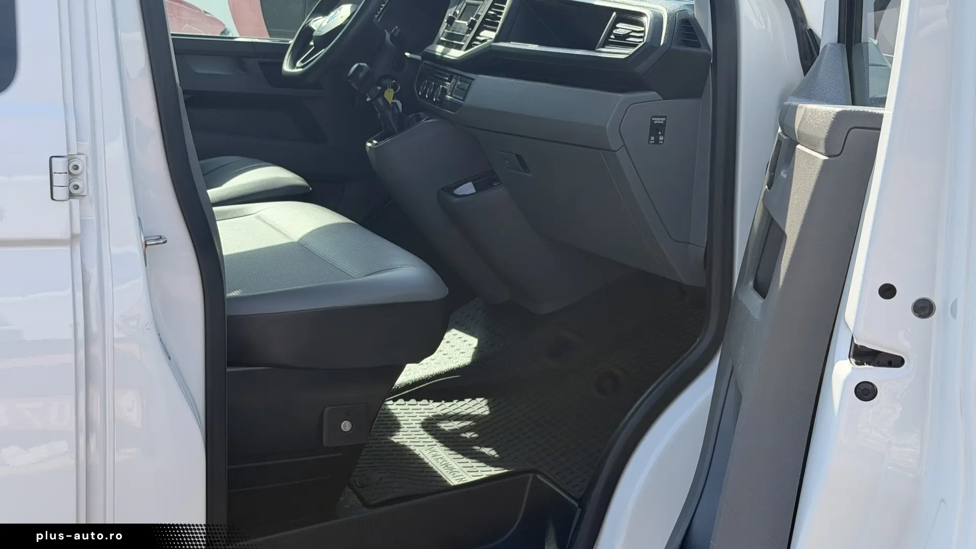 VW TRANSPORTER T6.1 DOKA  6 LOCURI  AC  carte service VW