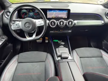 MERCEDES-BENZ GLB 220 4MATIC 7-SITZE AMG-STYLE AMBIENTE-BEL.