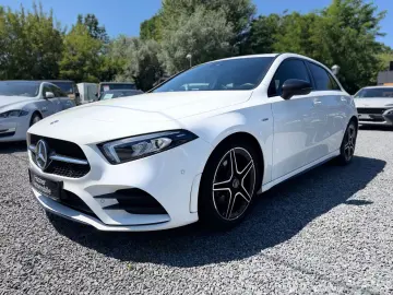 MERCEDES-BENZ A 200 Edition 2020 AMG LEDER NAVI LED