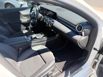 MERCEDES-BENZ A 200 Edition 2020 AMG LEDER NAVI LED