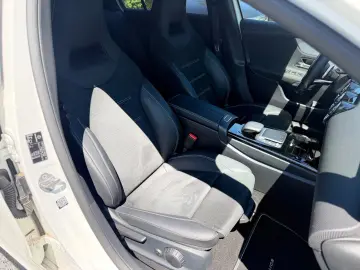 MERCEDES-BENZ A 200 Edition 2020 AMG LEDER NAVI LED