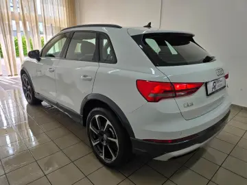 AUDI Q3 45 TFSI qu. advanced LED Virtual Leder 19