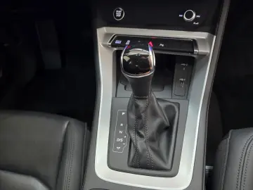 AUDI Q3 45 TFSI qu. advanced LED Virtual Leder 19