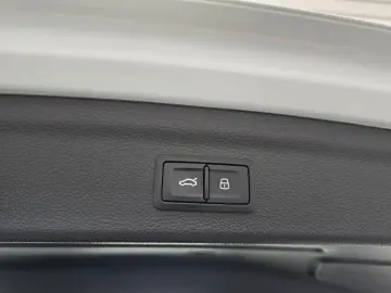 AUDI Q3 45 TFSI qu. advanced LED Virtual Leder 19