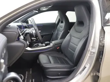 MERCEDES-BENZ A 35 AMG 306PS 7G 4Matic Burmester Pano HUD