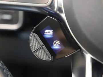 MERCEDES-BENZ A 35 AMG 306PS 7G 4Matic Burmester Pano HUD