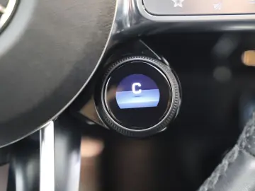 MERCEDES-BENZ A 35 AMG 306PS 7G 4Matic Burmester Pano HUD