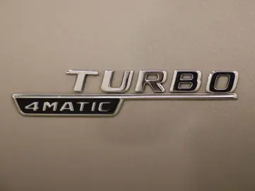 MERCEDES-BENZ A 35 AMG 306PS 7G 4Matic Burmester Pano HUD