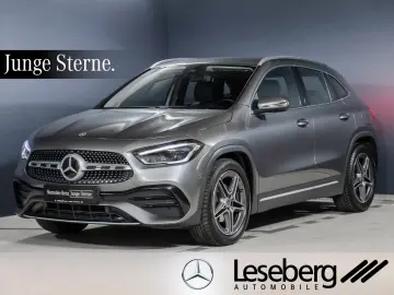MERCEDES-BENZ GLA 200 AMG Multibeam AHK Kamera Tempo…
