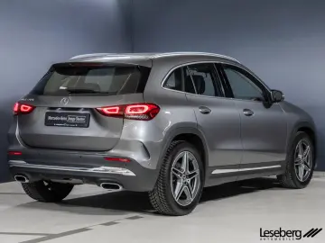 MERCEDES-BENZ GLA 200 AMG Multibeam AHK Kamera Tempo…