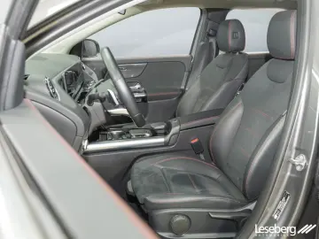 MERCEDES-BENZ GLA 200 AMG Multibeam AHK Kamera Tempo…