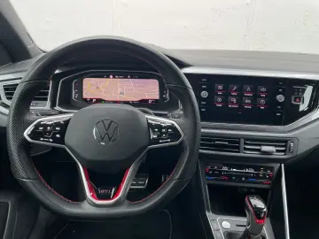 VW Polo GTI 2.0 TSI DSG Pano Kamera Keyless Beats