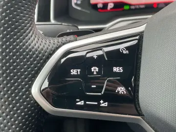 VW Polo GTI 2.0 TSI DSG Pano Kamera Keyless Beats