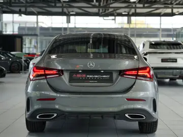 MERCEDES-BENZ A 200 Limousine AMG Line  2.H  19  Nig…