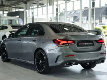 MERCEDES-BENZ A 200 Limousine AMG Line  2.H  19  Nig…