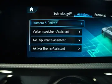 MERCEDES-BENZ A 200 Limousine AMG Line  2.H  19  Nig…