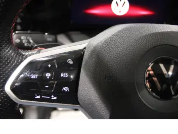 VW Golf GTI Clubsport MATRIX PANO SHZ NAVI VIRT