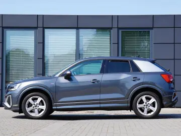 AUDI Q2 30 TFSI S line MIT 3 JAHREN GARANTIE !!!