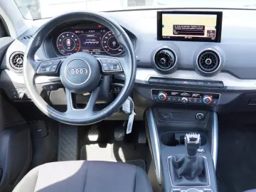 AUDI Q2 30 TFSI S line MIT 3 JAHREN GARANTIE !!!