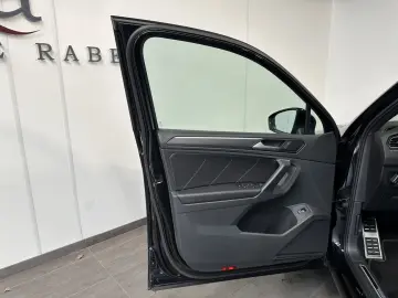 VW Tiguan 2.0 TDI DSG R-Line Black NAV LED ACC KAM