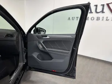 VW Tiguan 2.0 TDI DSG R-Line Black NAV LED ACC KAM