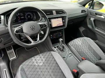 VW Tiguan 2.0 TDI DSG R-Line Black NAV LED ACC KAM