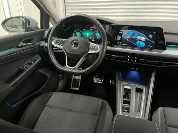 VW Golf Active LED APP Kamera PANO Totwinkel-Asiten