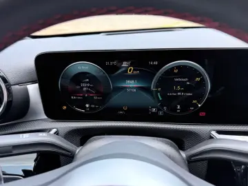 MERCEDES-BENZ A 35 AMG A Limousine 4M HUD EGSD Navi