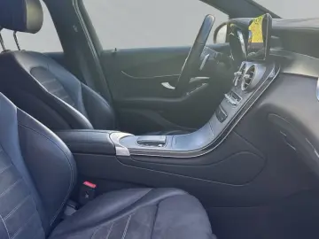 MERCEDES-BENZ GLC 300 e 4Matic COUPE AMG-LINE
