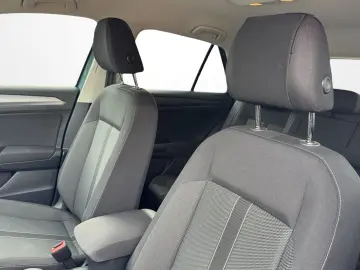 VW T-Roc 1.5 TSI DSG  NAVI KEYLESS KAMERA