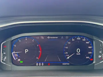 VW T-Roc 1.5 TSI DSG  NAVI KEYLESS KAMERA