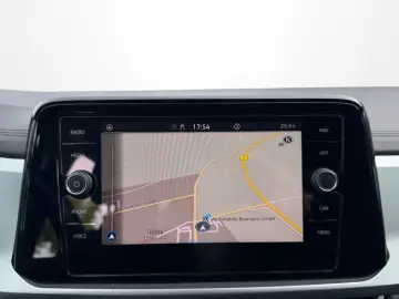 VW T-Roc 1.5 TSI DSG  NAVI KEYLESS KAMERA
