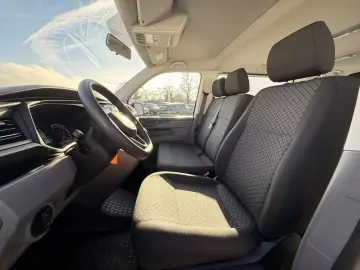 Volkswagen T6.1 2.0 TDI Caravelle Trendline 9-Locuri
