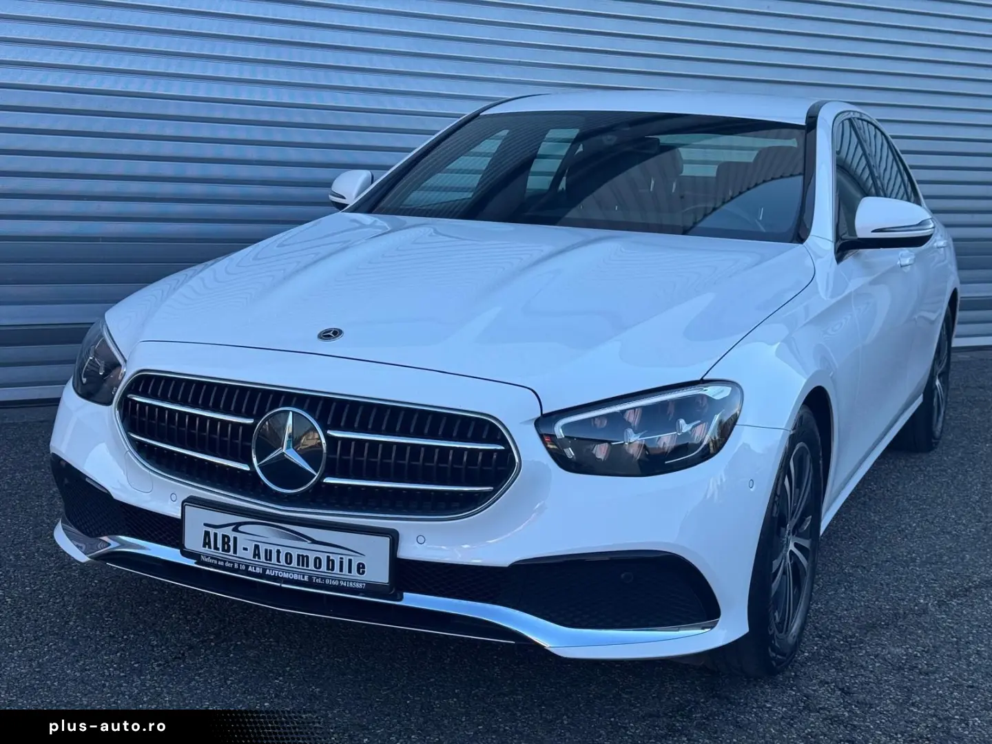 MERCEDES-BENZ E 220d Limousine NAVI LED AHK  PARKLENK