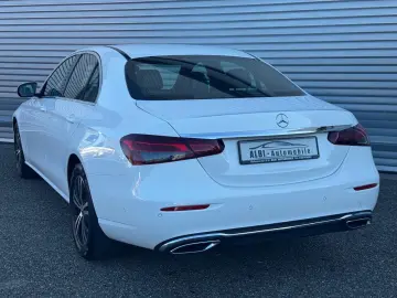 MERCEDES-BENZ E 220d Limousine NAVI LED AHK  PARKLENK