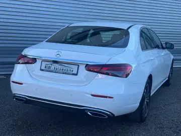 MERCEDES-BENZ E 220d Limousine NAVI LED AHK  PARKLENK