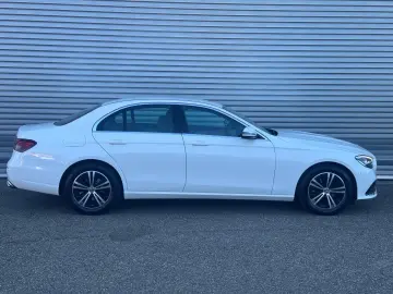 MERCEDES-BENZ E 220d Limousine NAVI LED AHK  PARKLENK