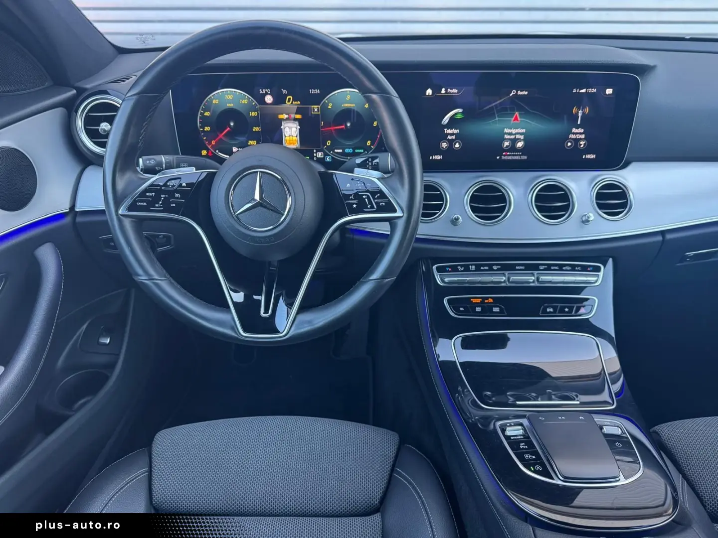 MERCEDES-BENZ E 220d Limousine NAVI LED AHK  PARKLENK