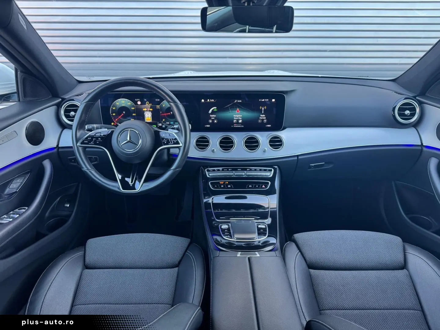 MERCEDES-BENZ E 220d Limousine NAVI LED AHK  PARKLENK