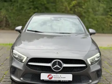 MERCEDES-BENZ A 250 Progressive Automatik Navi LED Kamera