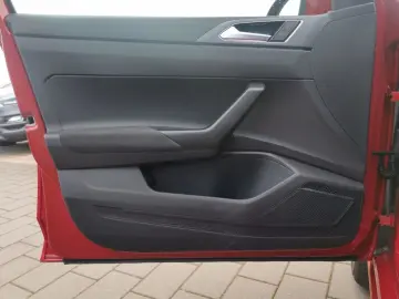 VW Taigo R-Line 1.0 TSI 7-Gang Navi CarPlay Klima