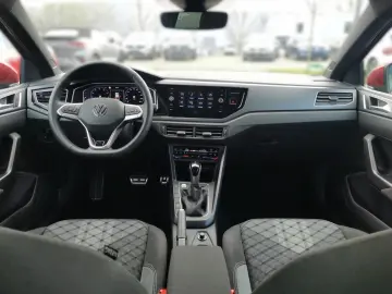 VW Taigo R-Line 1.0 TSI 7-Gang Navi CarPlay Klima