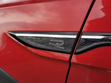 VW Taigo R-Line 1.0 TSI 7-Gang Navi CarPlay Klima