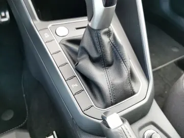VW Taigo R-Line 1.0 TSI 7-Gang Navi CarPlay Klima