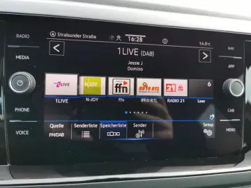 VW Taigo R-Line 1.0 TSI 7-Gang Navi CarPlay Klima