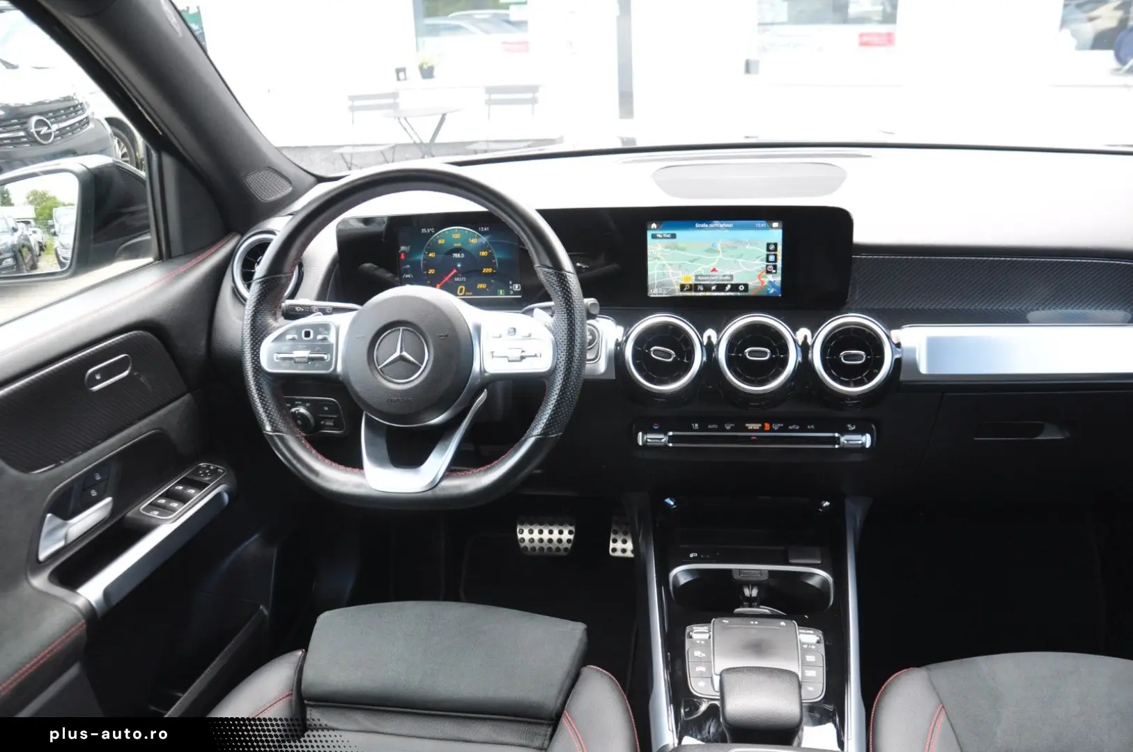 MERCEDES-BENZ GLB 220 d 8G-DCT AMG-NIGHT-DISTR.-RKAM-AHK-LED
